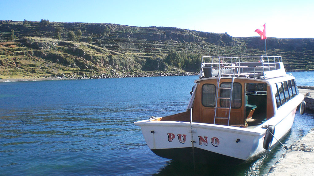 titicaca boat tour