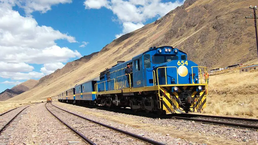 peru train travel