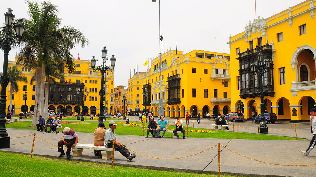 Visit Plaza de Armas in Lima | Blog Machu Travel Peru