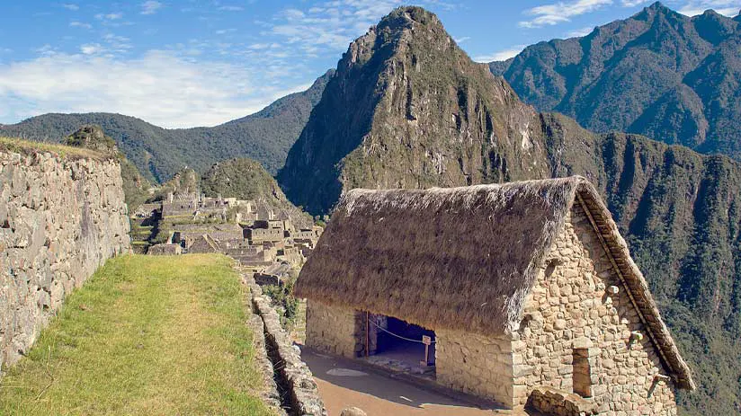 guards house machu picchu pictures