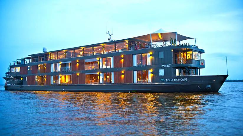 luxury iquitos cruise