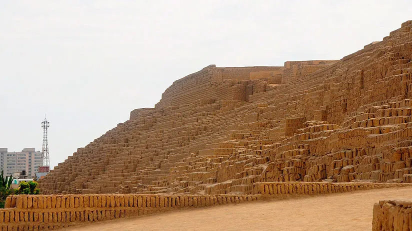 complex huaca pucllana