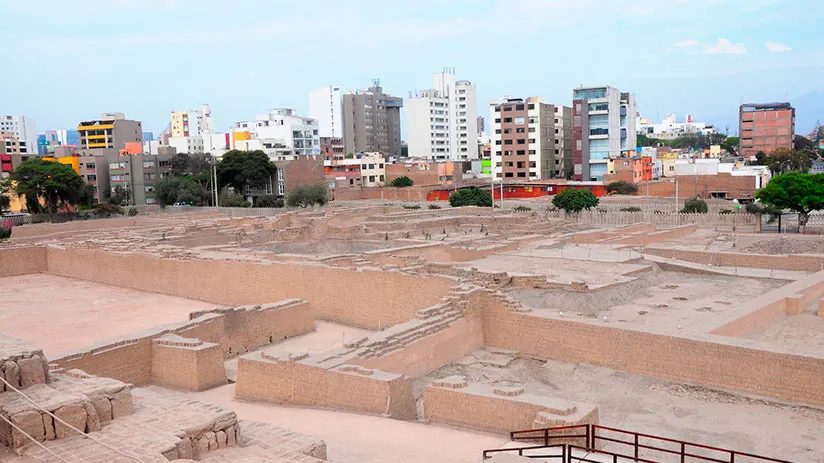 how to get huaca pucllana