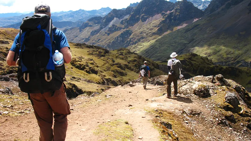 hiking peru