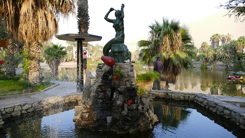 huacachina mermaid