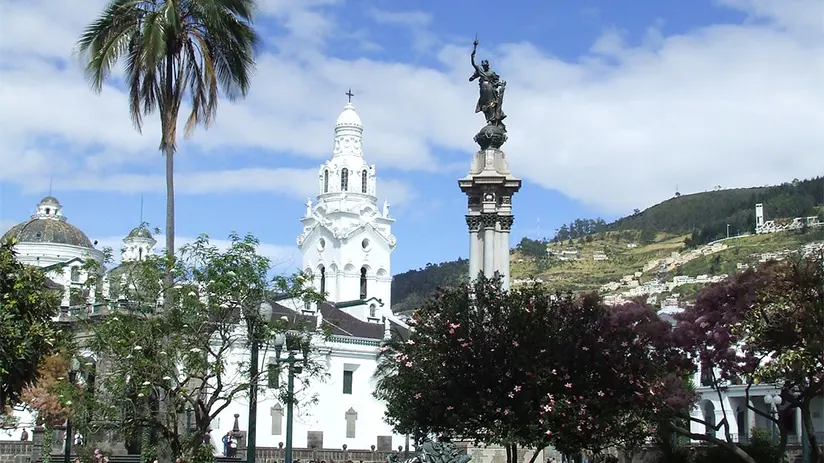 quito cuenca photo